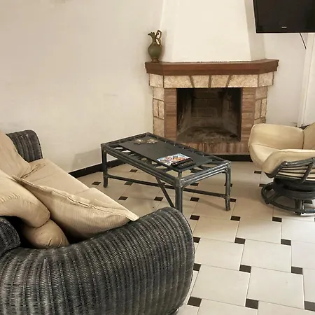 Casa De Riells Holiday home *
